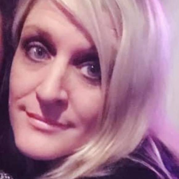 Meet your Posher, Erika - Picture 1 of 1